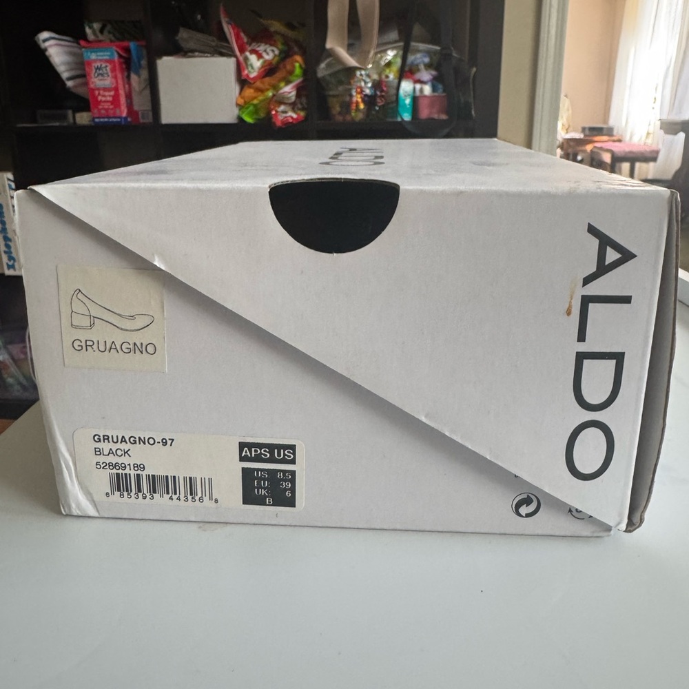 NEW in box Aldo size 8 1/2 black suede pump with light gold heel - Picture 5 of 5